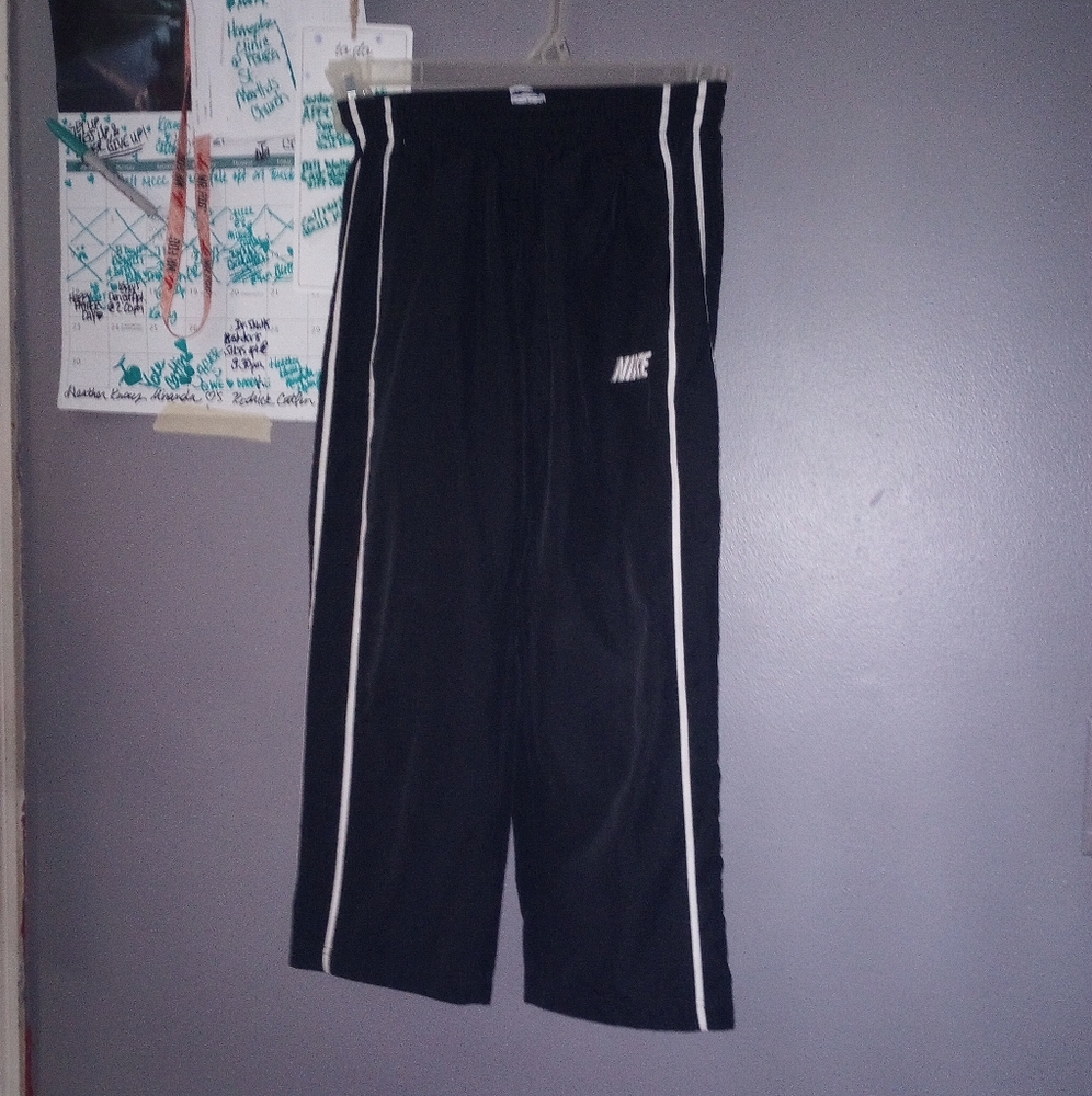 NIKE WINDBREAKER PANTS